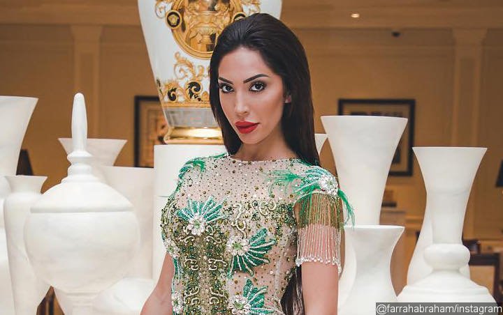 Farrah Abraham Gets People Baffled After She's Spotted Rocking Skimpy Bikini in Eiffel Tower 