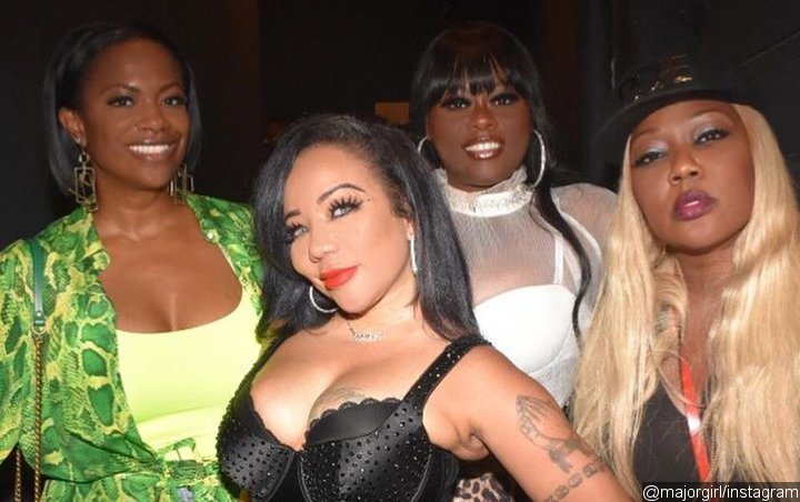Tiny Reunites With Xscape Members at Solo Concert, Brings Daughter Heiress to the Stage