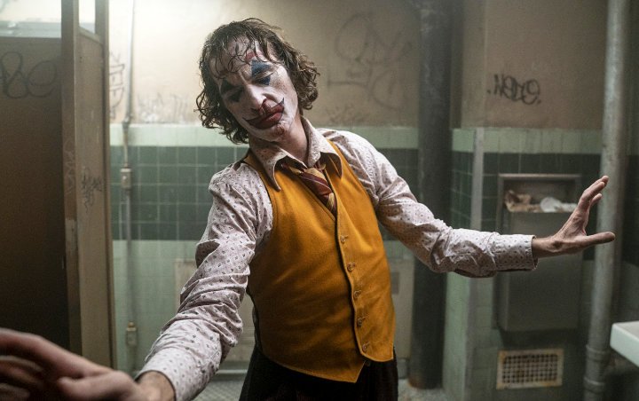 Joaquin Phoenix Abandons Interview Over Question If 'Joker' May Inspire Violence 