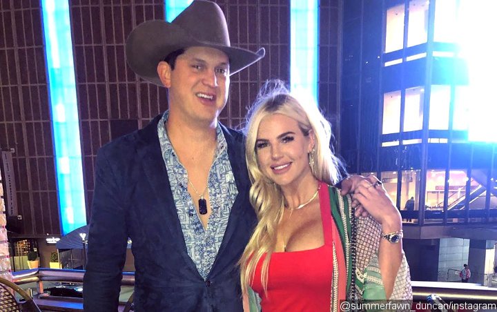 Jon Pardi Surprises Girlfriend With Marriage Proposal at Nashville Show