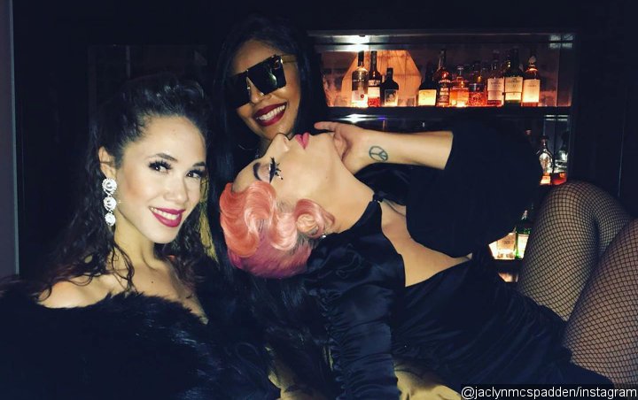 Video: Lady GaGa Joins Forces With Ashanti for Impromptu Duet at Las Vegas Restaurant