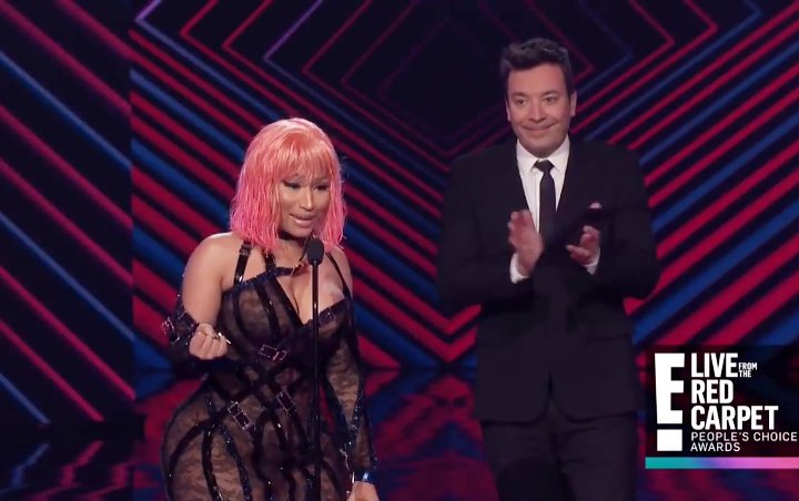 Nicki Minaj Gives Hilarious NSFW Shout-Outs During Her Acceptance Speech