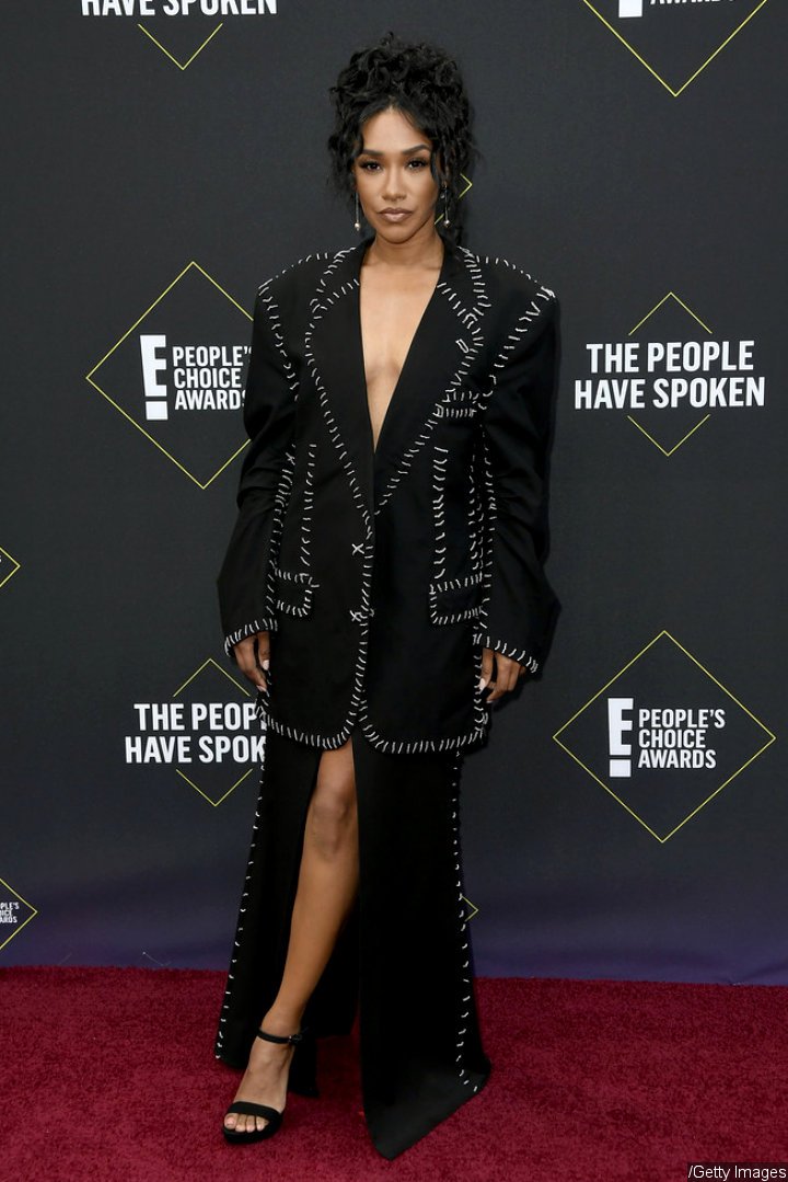  Candice Patton at 2019 People's Choice Awards