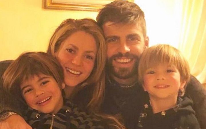 Shakira And Bf Face Backlash After Their Young Boys Are Seen Petting Little Black Girl
