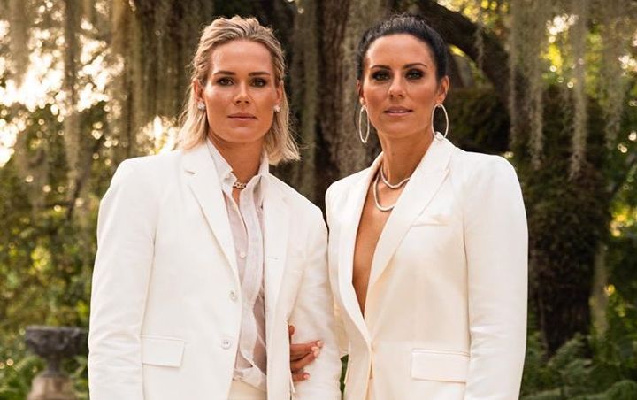 Female Soccer Stars Ali Krieger and Ashlyn Harris Get Married