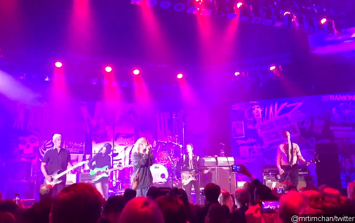 Nirvana Gets Together for Charity Fundraiser Performance With St. Vincent and Beck