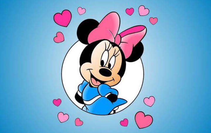 Internet Hilariously Reacts to Viral Video of Minnie Mouse Performer Engaged in Vicious Fight