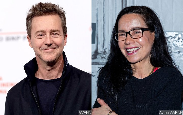 Edward Norton Reacts After Accused of Blocking Janeane Garofalo From 'Fight Club' Role