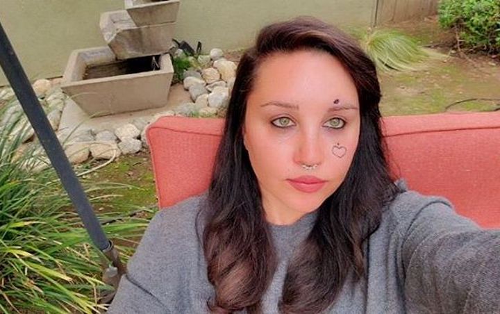 Amanda Bynes Not Happy With Unflattering Pictures of Her Online