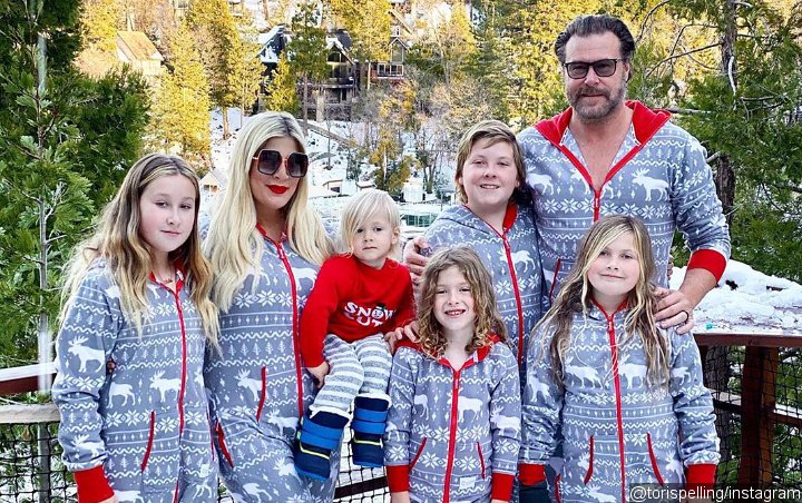 Tori Spelling Hails Husband as Rock Star for Finding Toilet Paper