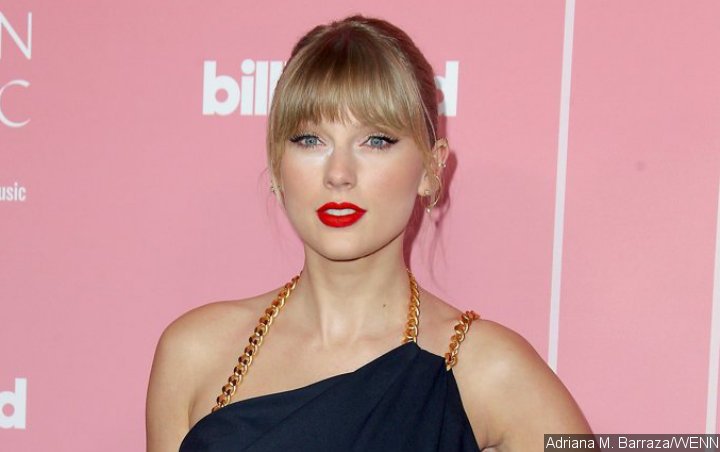 Taylor Swift Urges Fans to 'Make Social Sacrifices' to Stop the Spread of Coronavirus