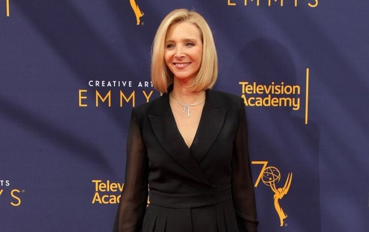 Lisa Kudrow Joins Steve Carell for Netflix's New Series 'Space Force'