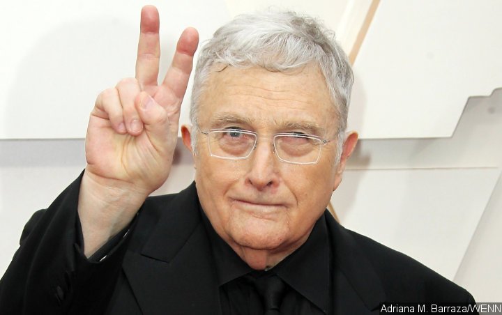 Randy Newman Helps Raise Money for Struggling Radio Station With New Coronavirus Song