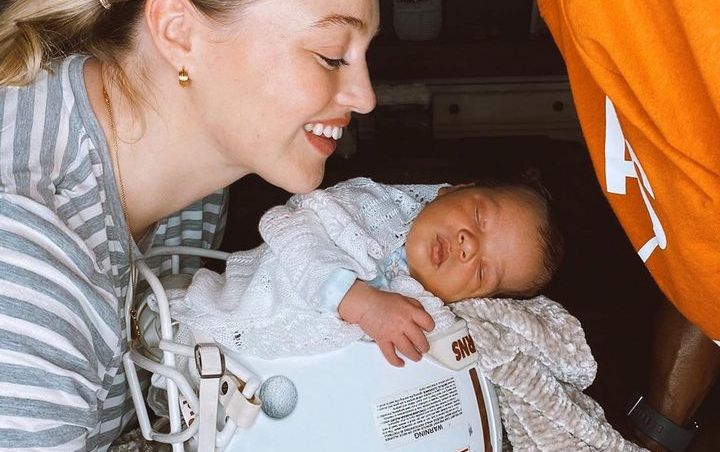 Iskra Lawrence's Baby Almost Died After Home Birth