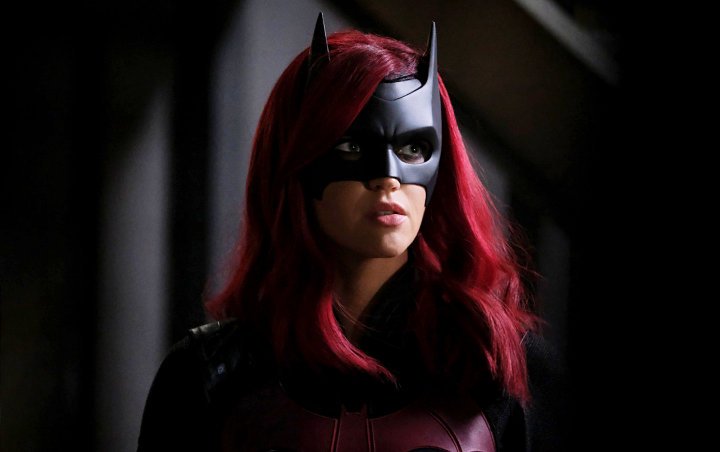 'Batwoman' Showrunner Claims Introduction of New Lead Was a Way to Respect Ruby Rose