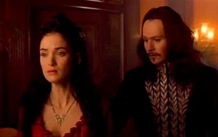 'Dracula' Director Admits to Ordering Gary Oldman to Whisper 'Evil' Words to Winona Ryder