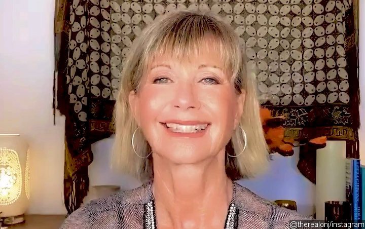 Olivia Newton-John Considers Cancer Diagnosis as 'Gift'