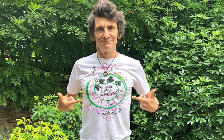 Ronnie Wood Impostor Has Access to Star's Facebook and Targets Rolling Stones Fan