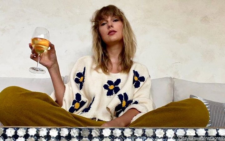 Taylor Swift Left Smitten by Fan's Idea in Turning 'The Last Great American Dynasty' to A Movie