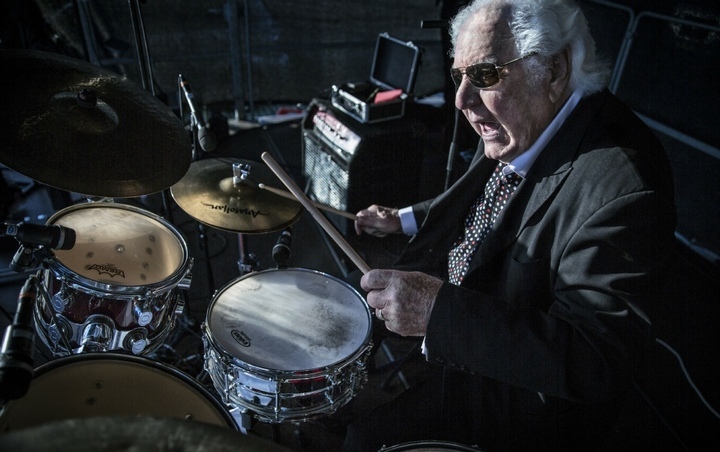 Johnny Cash's Drummer W.S. 'Fluke' Holland Dies at 85