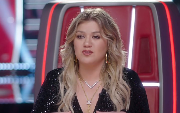 'The Voice' Premiere Recap: Kelly Clarkson Is Blocked During Blind Auditions