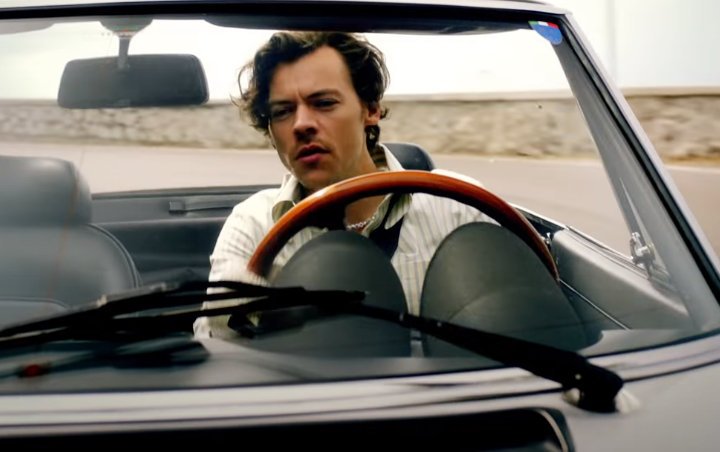 Harry Styles Frolicking Around Beautiful Amalfi Coast in 'Golden' Music Video