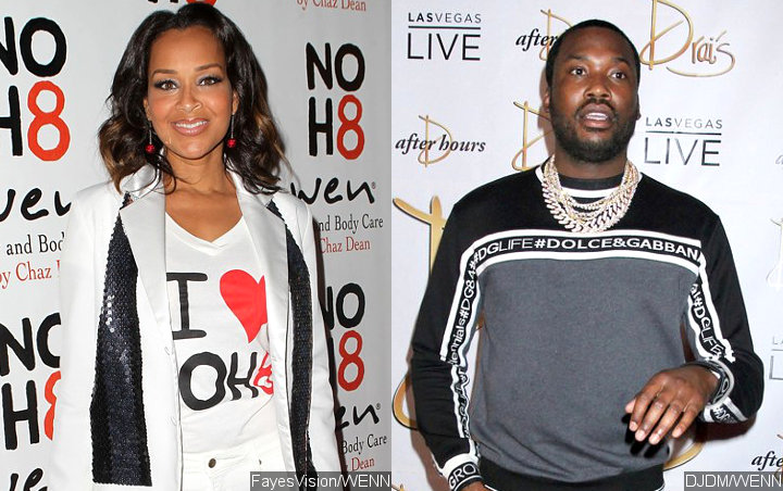 LisaRaye McCoy Open to Going on Date With Meek Mill After He Shows Interest...