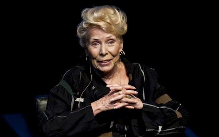 Joni Mitchell 'Showing Slow Improvement' After Brain Aneurysm in 2015