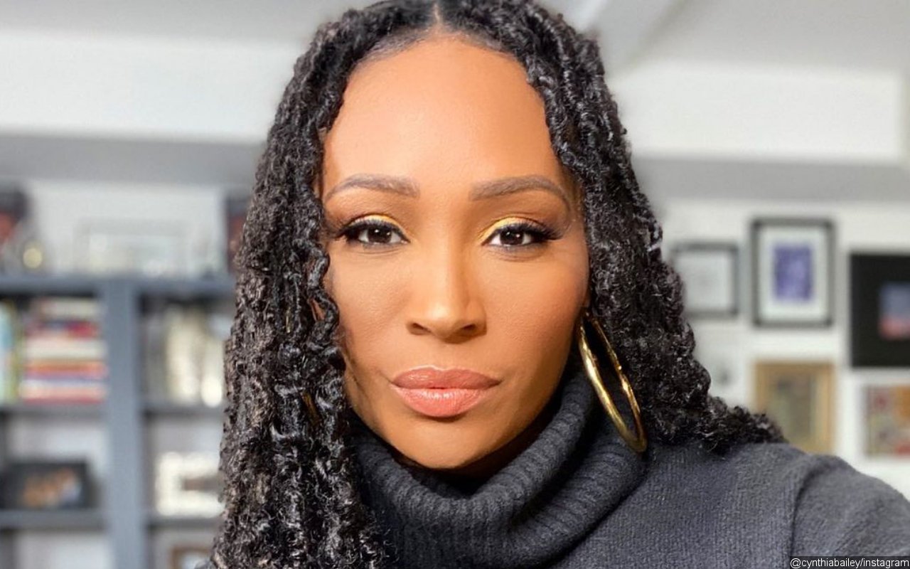 Cynthia Bailey Addresses Stripper Threesome Rumors at Her Bachelorette Party