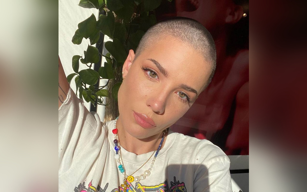 Halsey Accuses Grammys of Accepting Bribes in Response to 2021 Nomination Snub