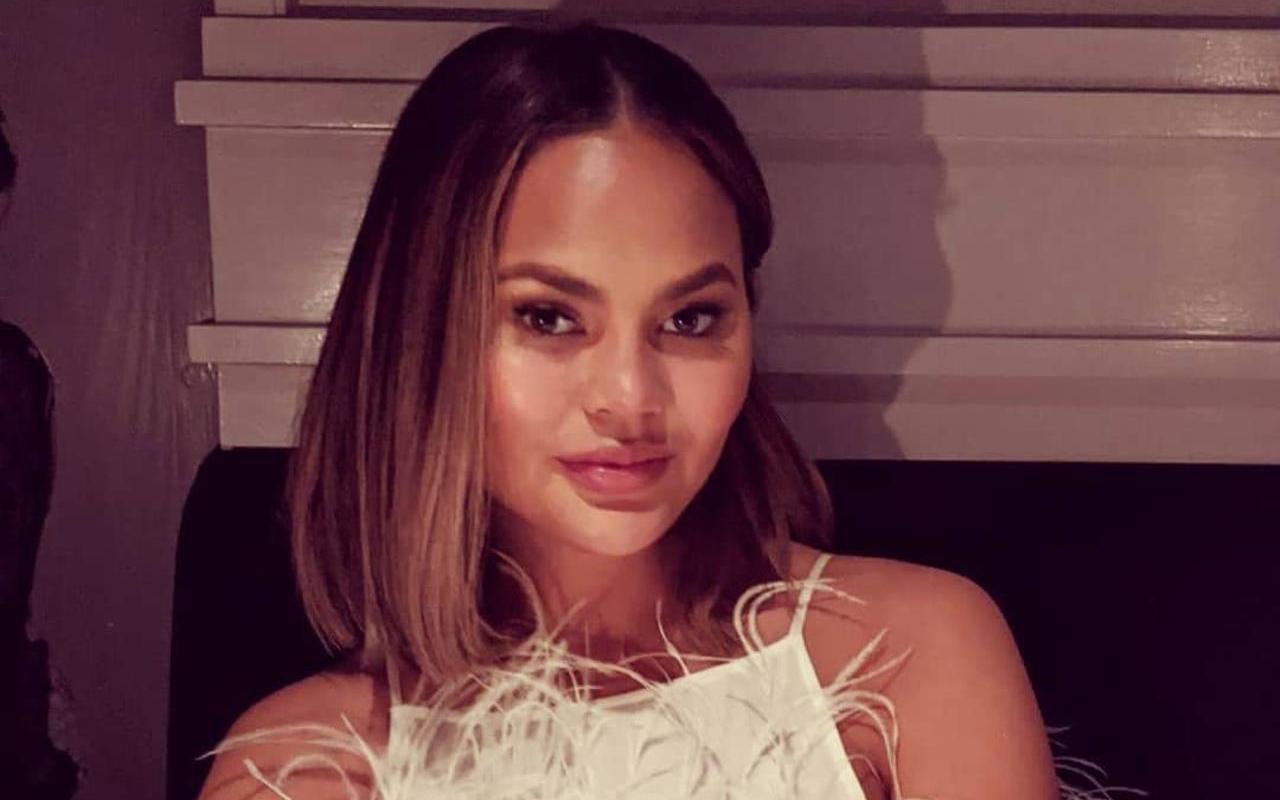 Chrissy Teigen Frustrated by Belly Bump That Remains After Miscarriage