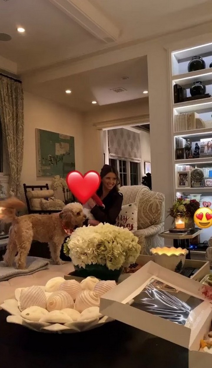 Chris Pratt spends Christmas Eve with wife and daughter