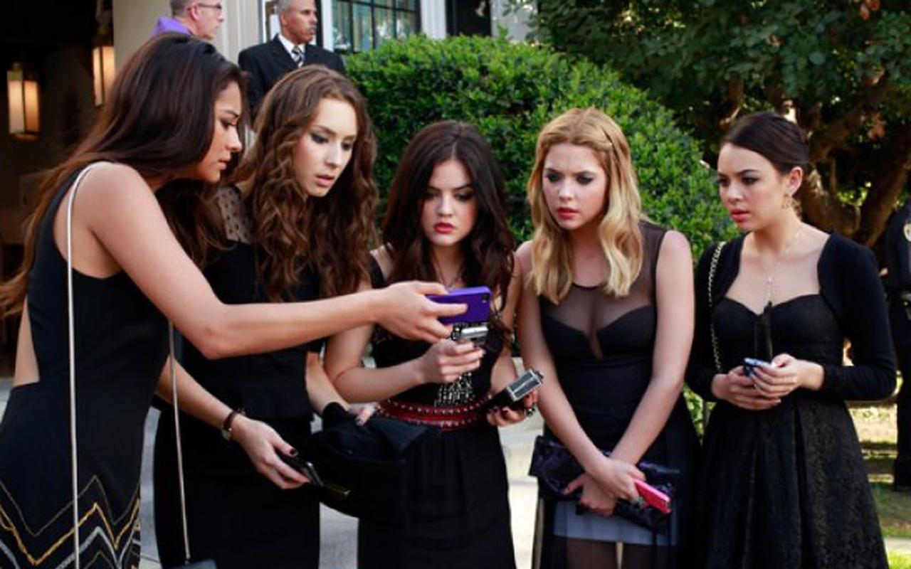 Lucy Hale Shocked by How Quickly 'Pretty Little Liars' Is Picked Up for Reboot