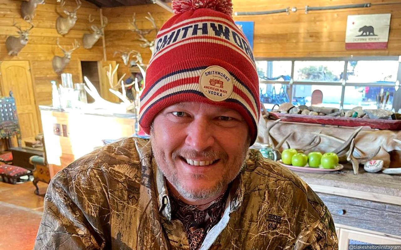 blake-shelton-slammed-over-alleged-tone-deaf-song-minimum-wage