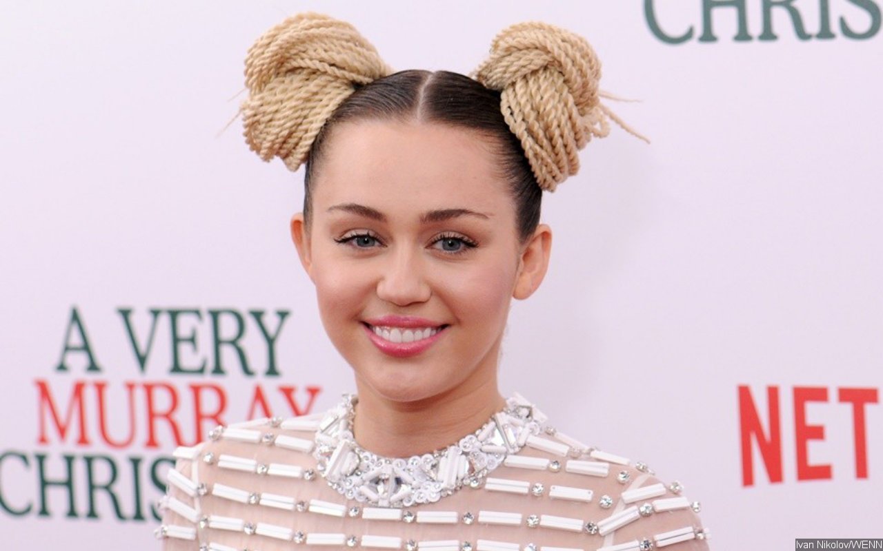 Miley Cyrus to Serenade Vaccinated Health Care Workers at Pre-Super Bowl Show 'TikTok Tailgate'