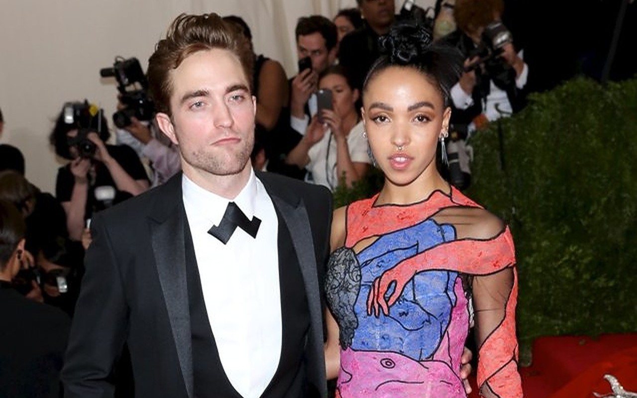 FKA Twigs Hated Her Own Appearance Due to Racist Abuse During Robert ...
