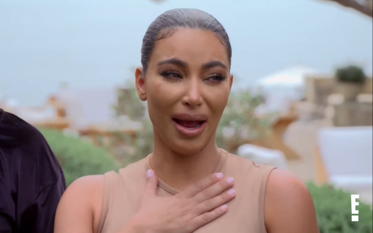 Kim Kardashian Breaks Down in Tears in 'KUWTK' Final Season Trailer