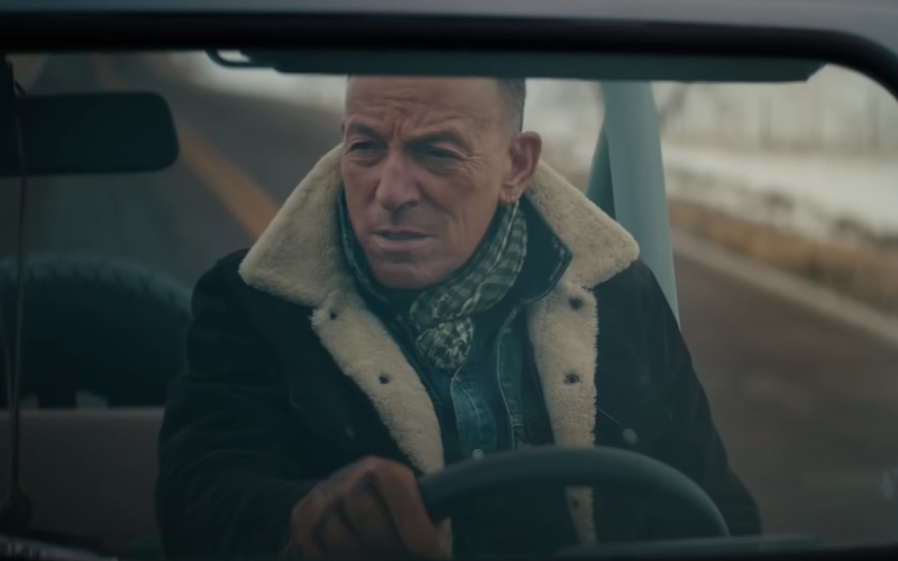 Bruce Springsteen Pays Tribute to Middle America in First Super Bowl Ad for Jeep