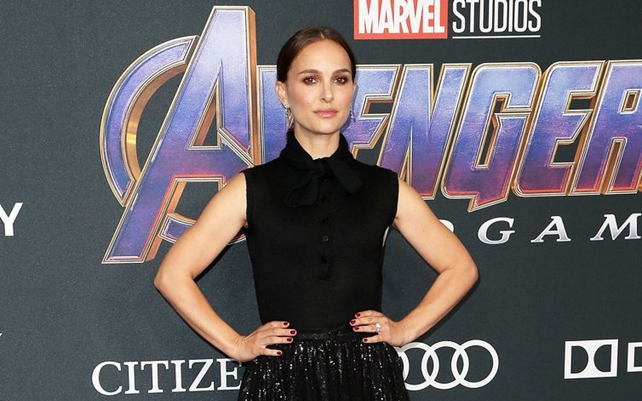 Natalie Portman Names Director Mike Nichols As the Only Older Male 