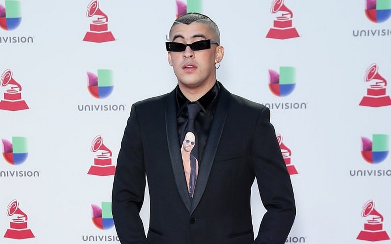 Bad Bunny Tops 2021 Premio Lo Nuestro Awards With Seven Prizes