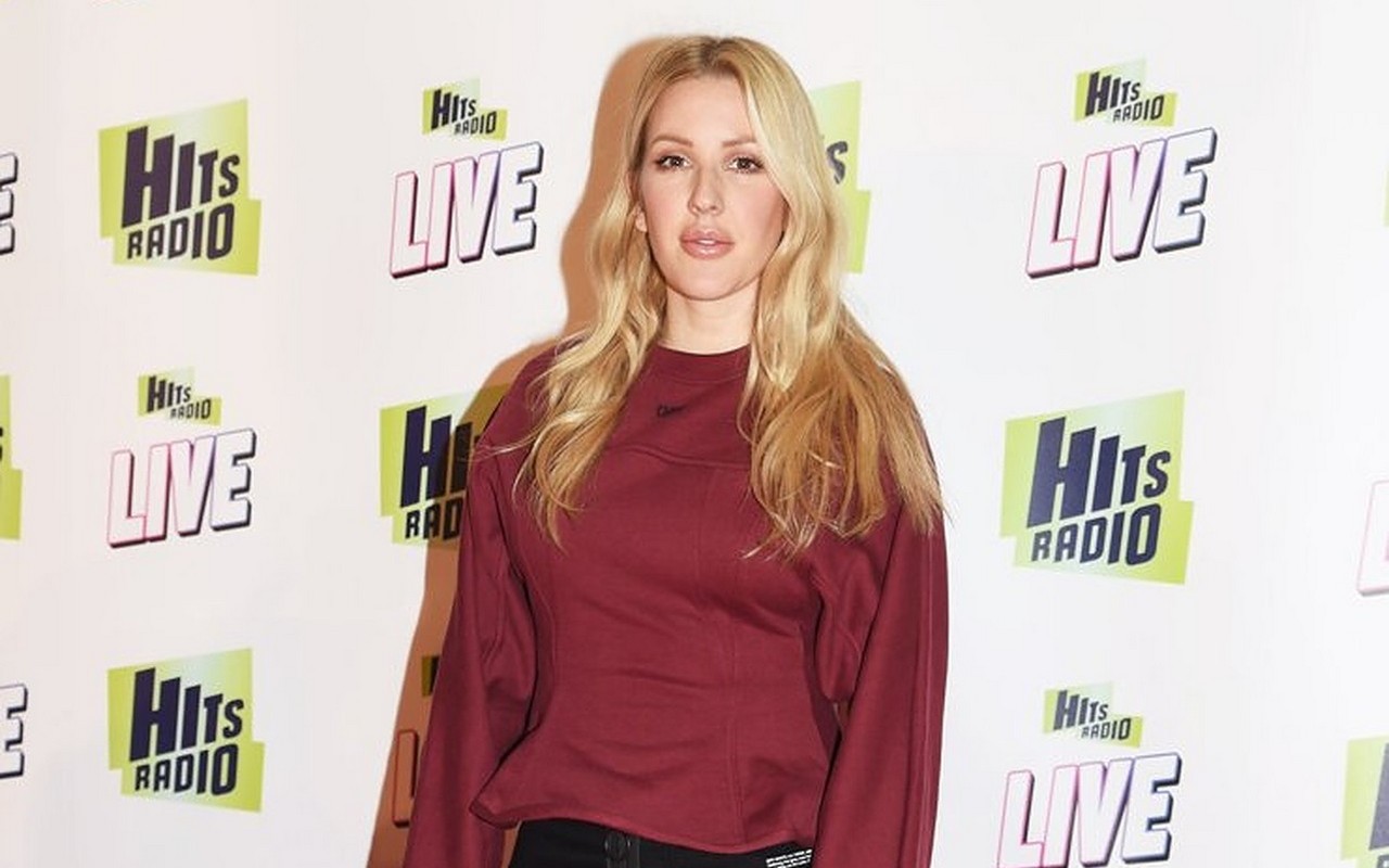 Ellie Goulding Debuts Baby Bump as She's Pregnant With ...