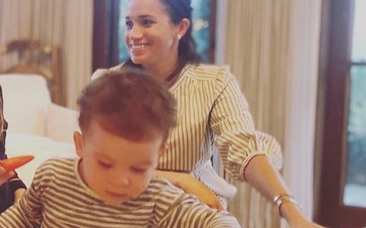 Archie Looks Adorable With Full Head of Hair as He Twins With Mom Meghan Markle in New Picture