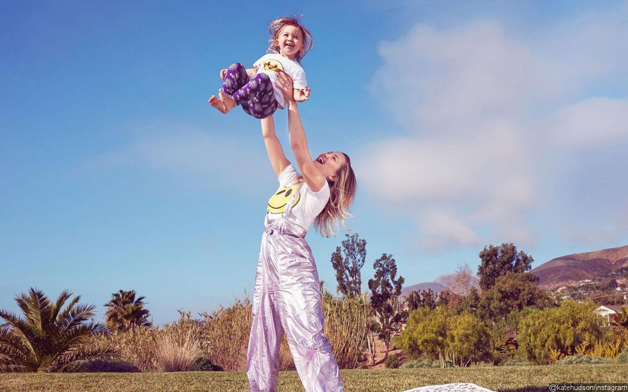 Kate Hudson's 2-Year-Old Daughter Impresses Many With Her Cute Morning Yoga Pose