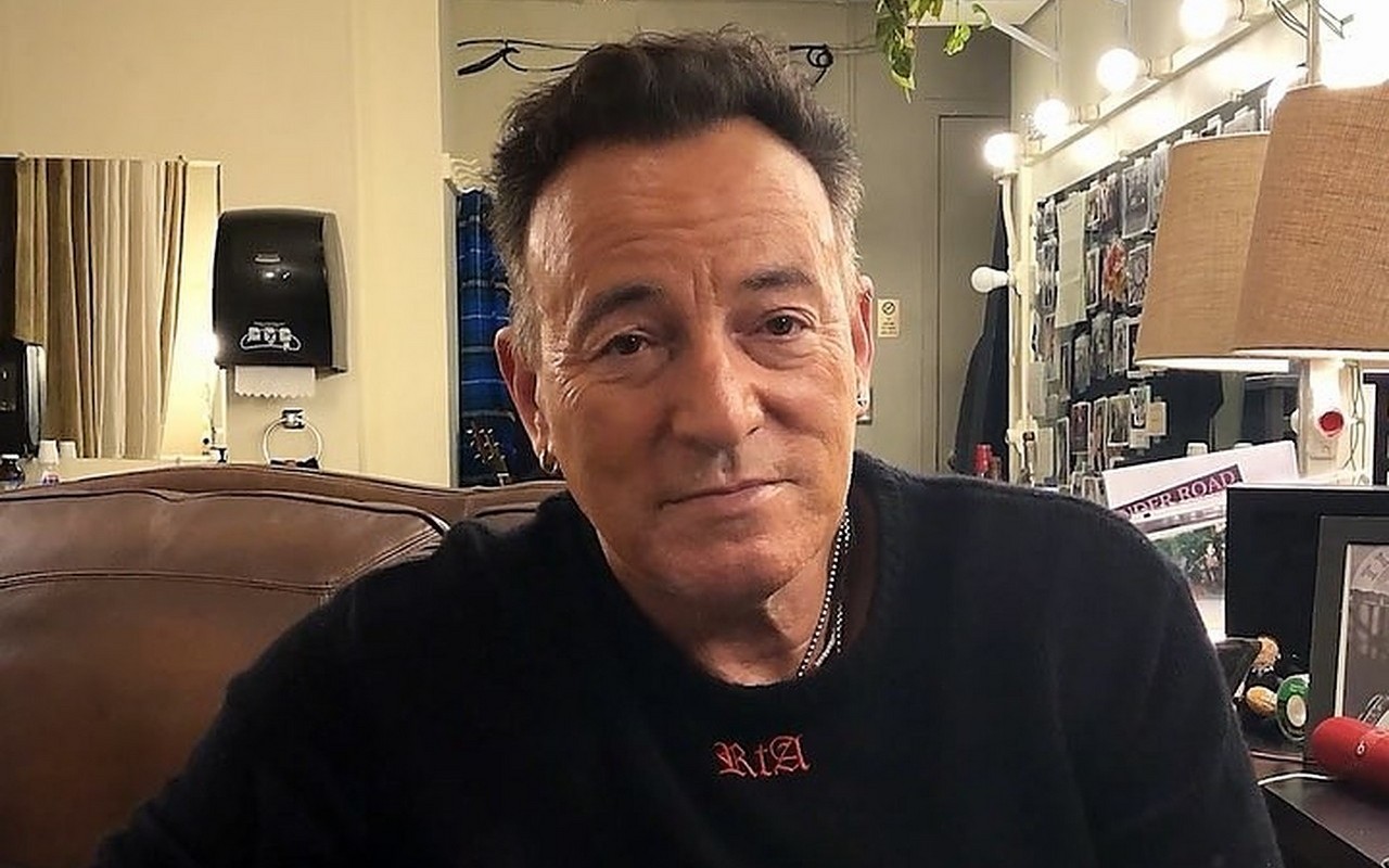 Bruce Springsteen Scales Back Touring For Fears Of Poisoning His Beautiful Family Life