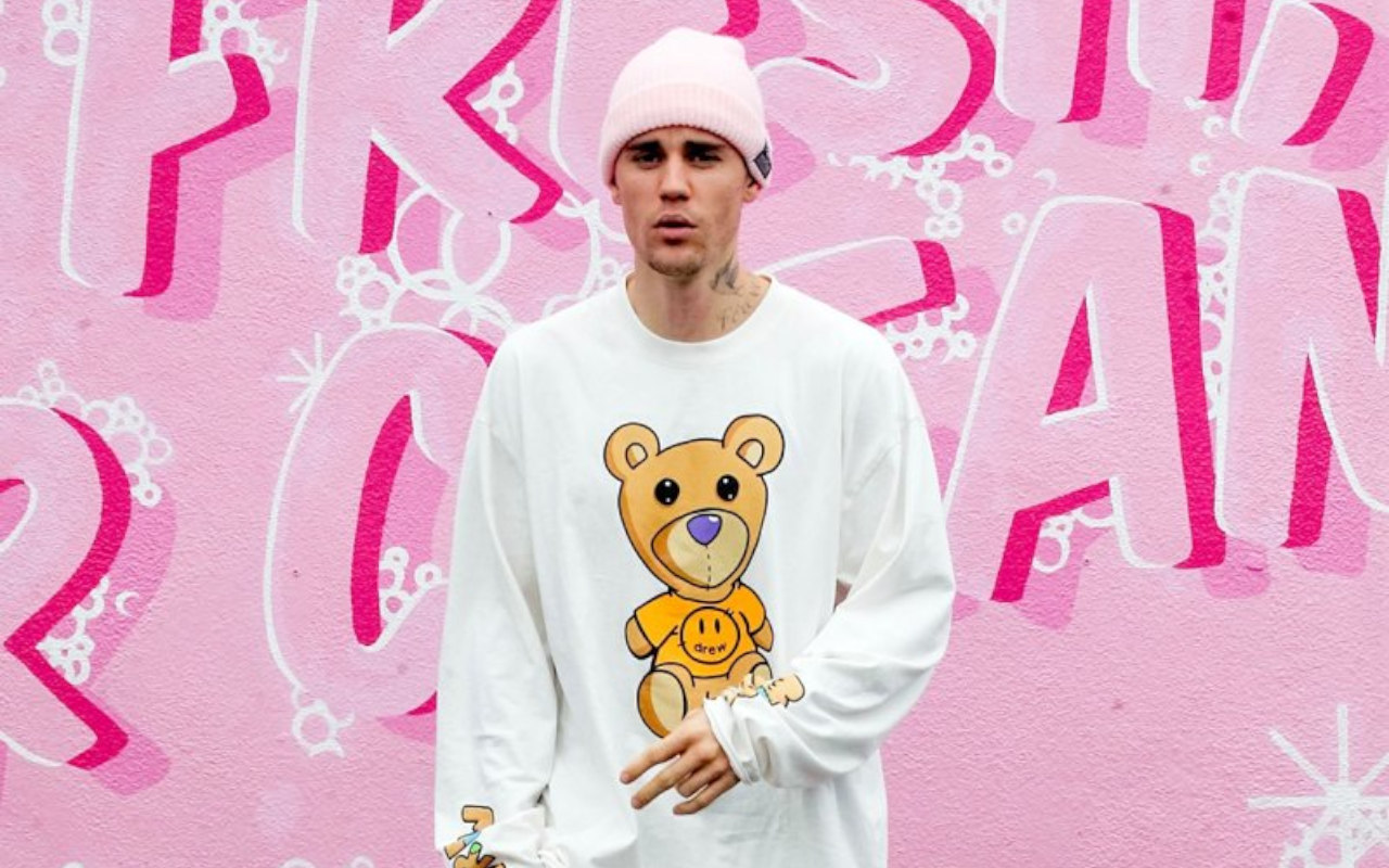 Justin Bieber's Mom Not Happy With His Latest Neck Tattoo