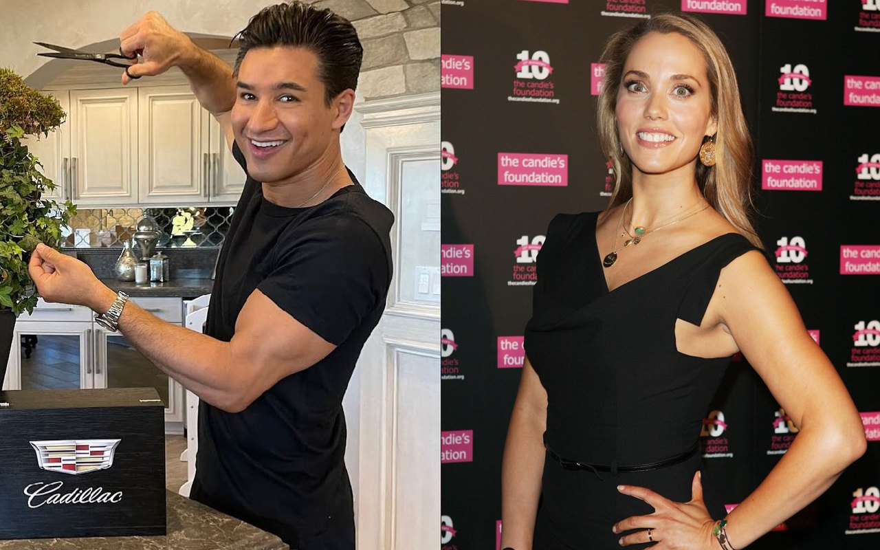 Mario Lopez Recounts His 'Little Fight' With Elizabeth Berkley Before Co-Presenting an Award