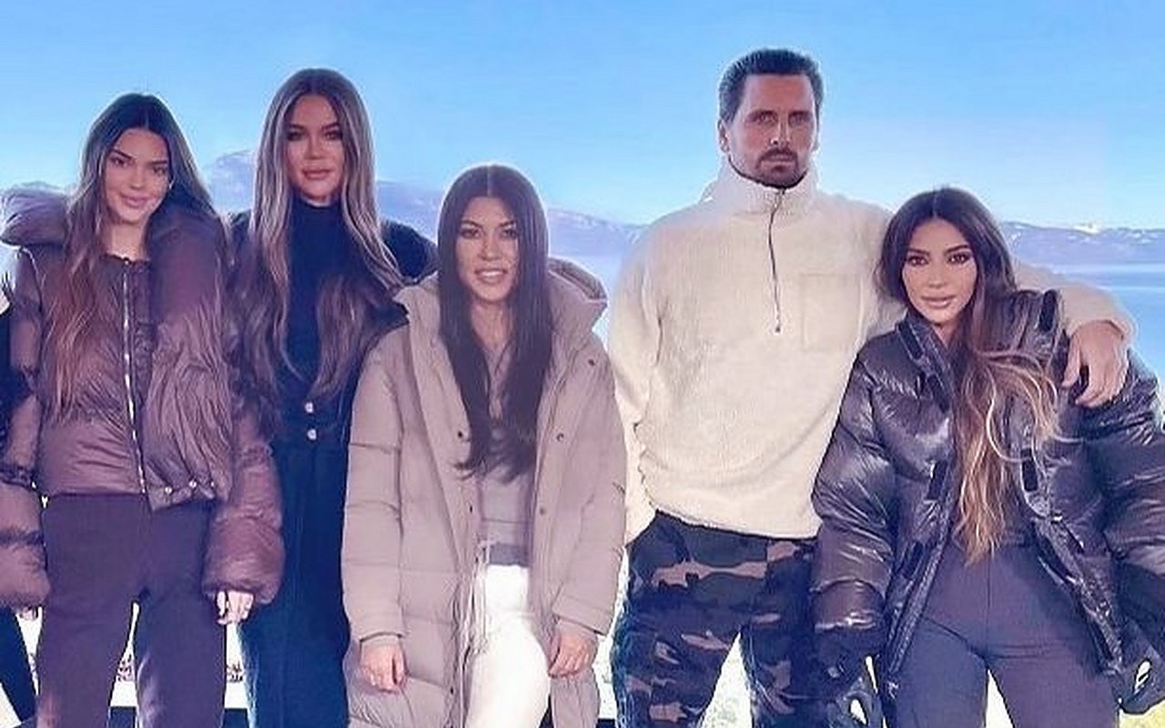 Kim, Khloe and Kendall Jenner Rooting for Kourtney Kardashian and Scott Disick to Be Together
