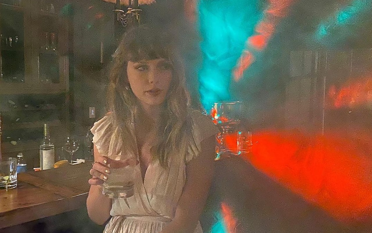 Taylor Swift Finally Releases Revamped 'Fearless' Album