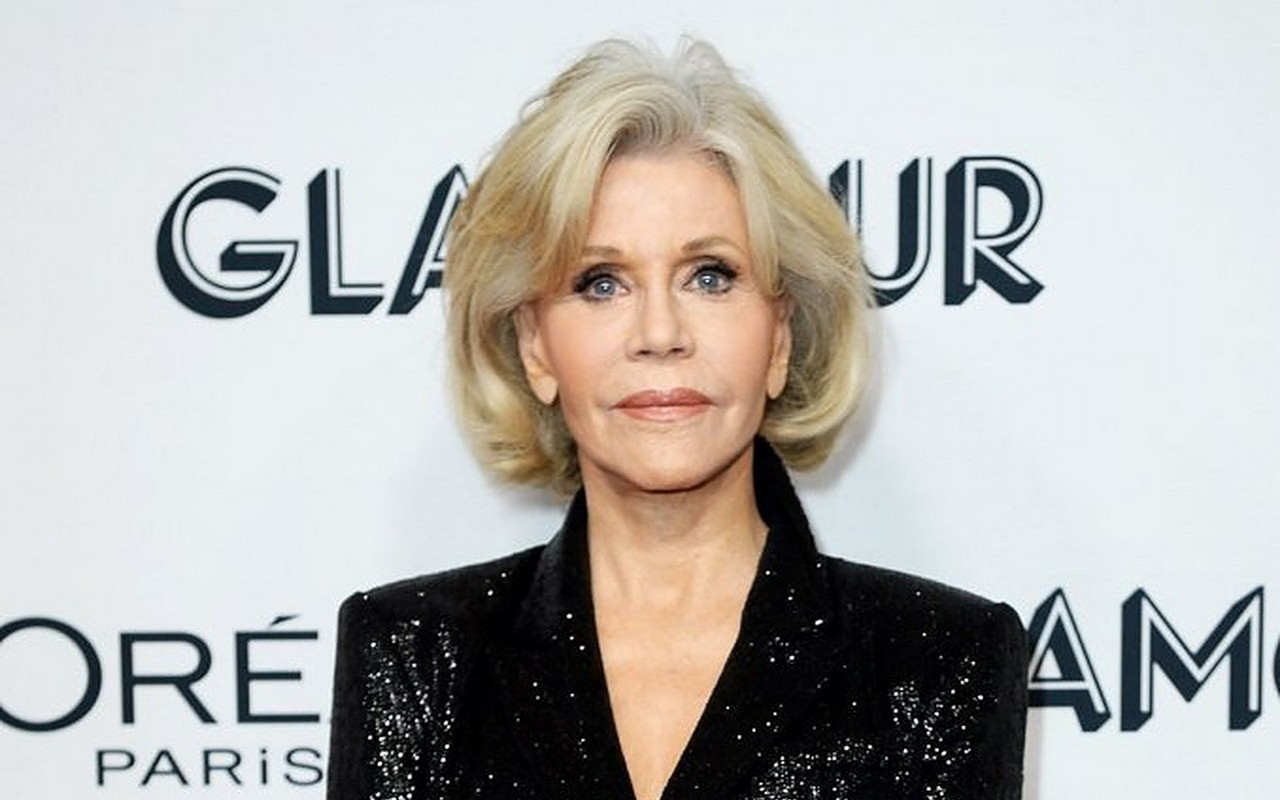 Jane Fonda Happy She Doesn T Have To Worry About Impressing Anyone With Her Body Anymore