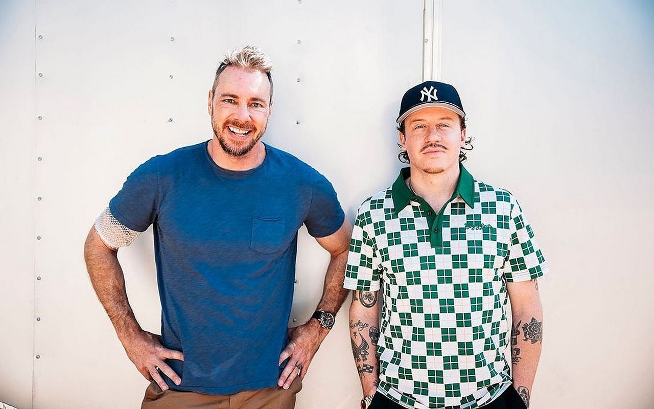 Macklemore Crying As He Relates To Dax Shepard S Sobriety Slip During Lockdown